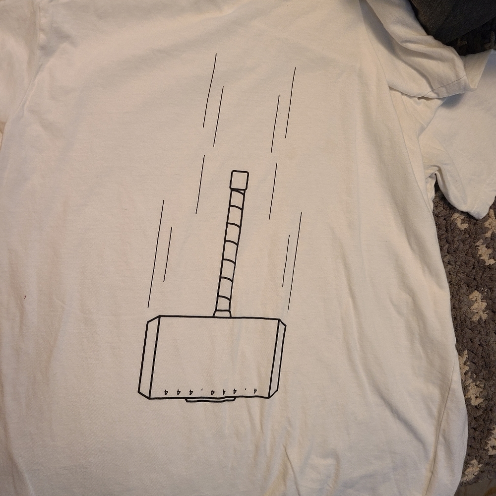 Giant hammer tshirt